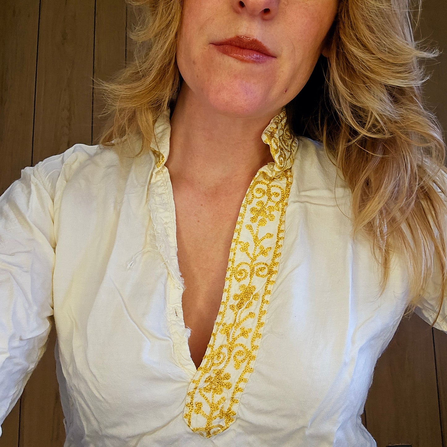 60s Golden Embroidered Linen Top from Israel (S/M)