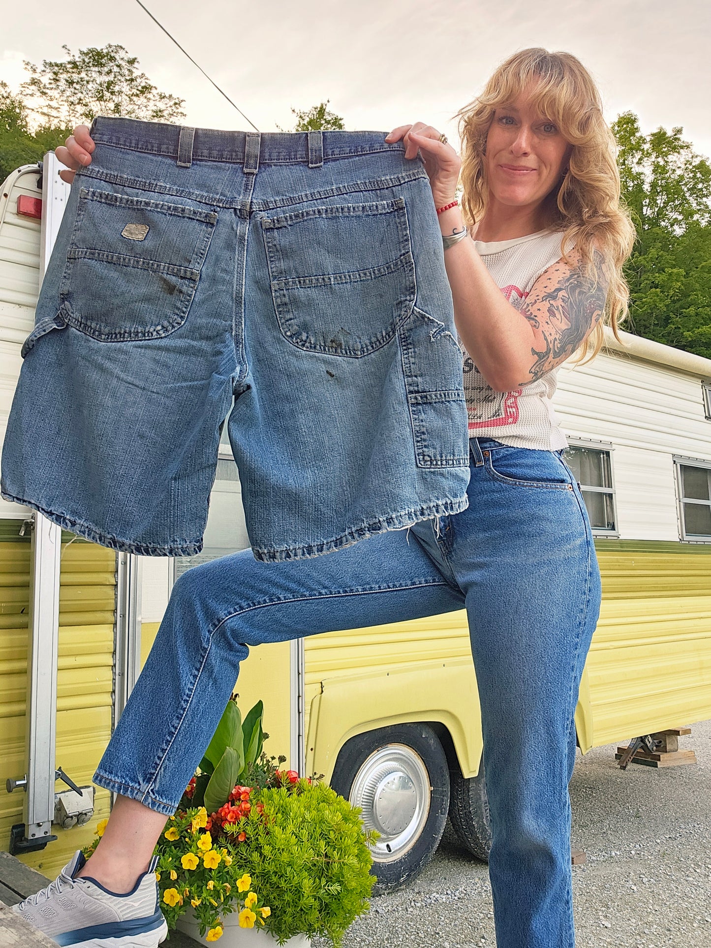 Y2K Thrashed Denim Shorts (Mens 36)