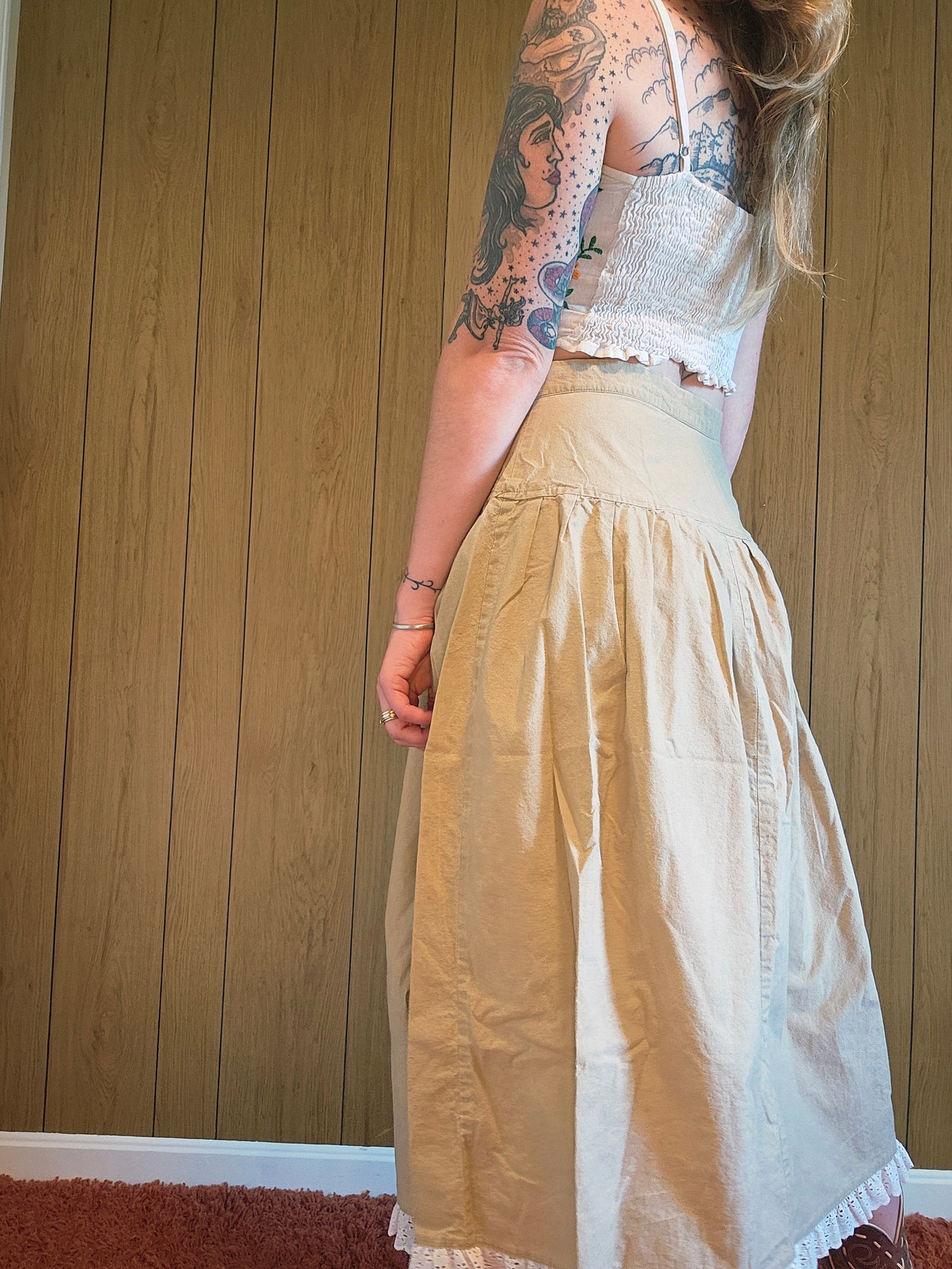 70s "Catch Me" Tan & Lace SKirt (S/M)