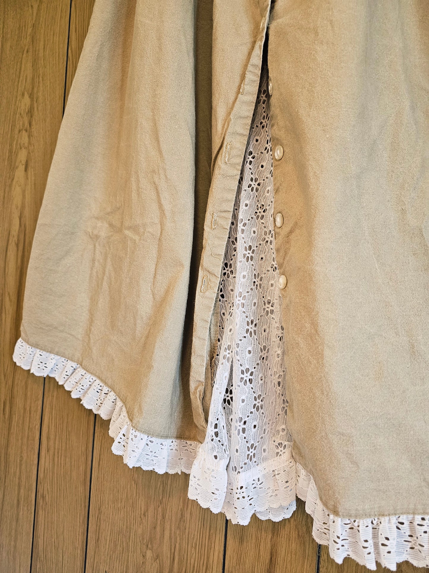 70s "Catch Me" Tan & Lace SKirt (S/M)