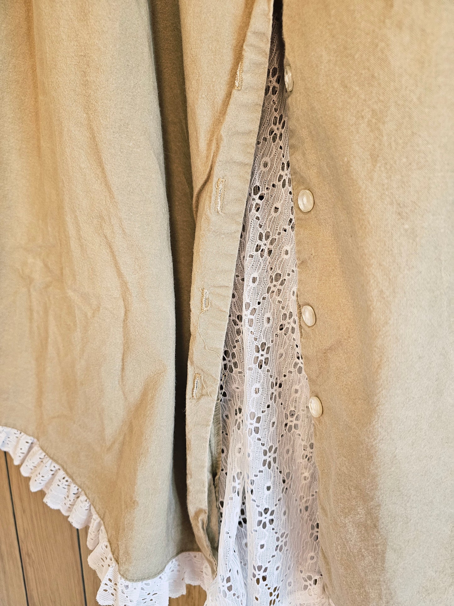 70s "Catch Me" Tan & Lace SKirt (S/M)