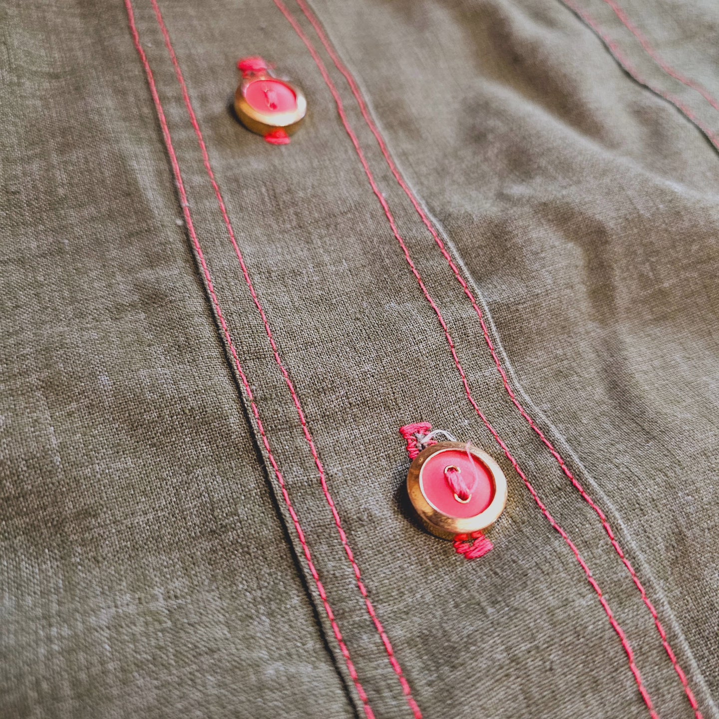 60s Green/Red/Brass A-Line Skirt (S/M)