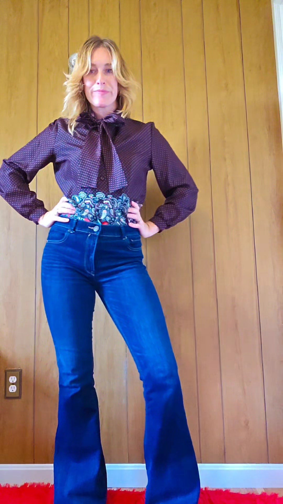 1970s Tie Neck Blouse (M/L)