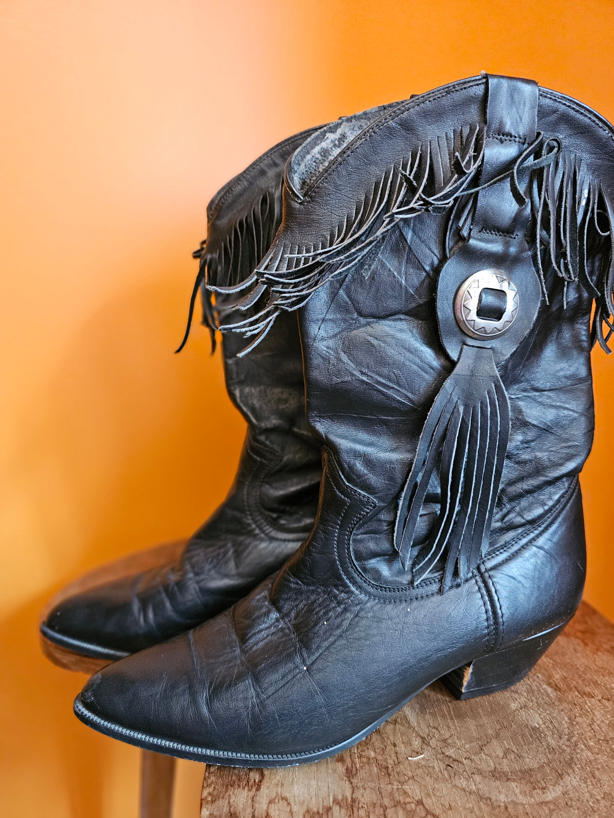 80s Leather Fringe & Conch Boots (Womens 7.5/8)