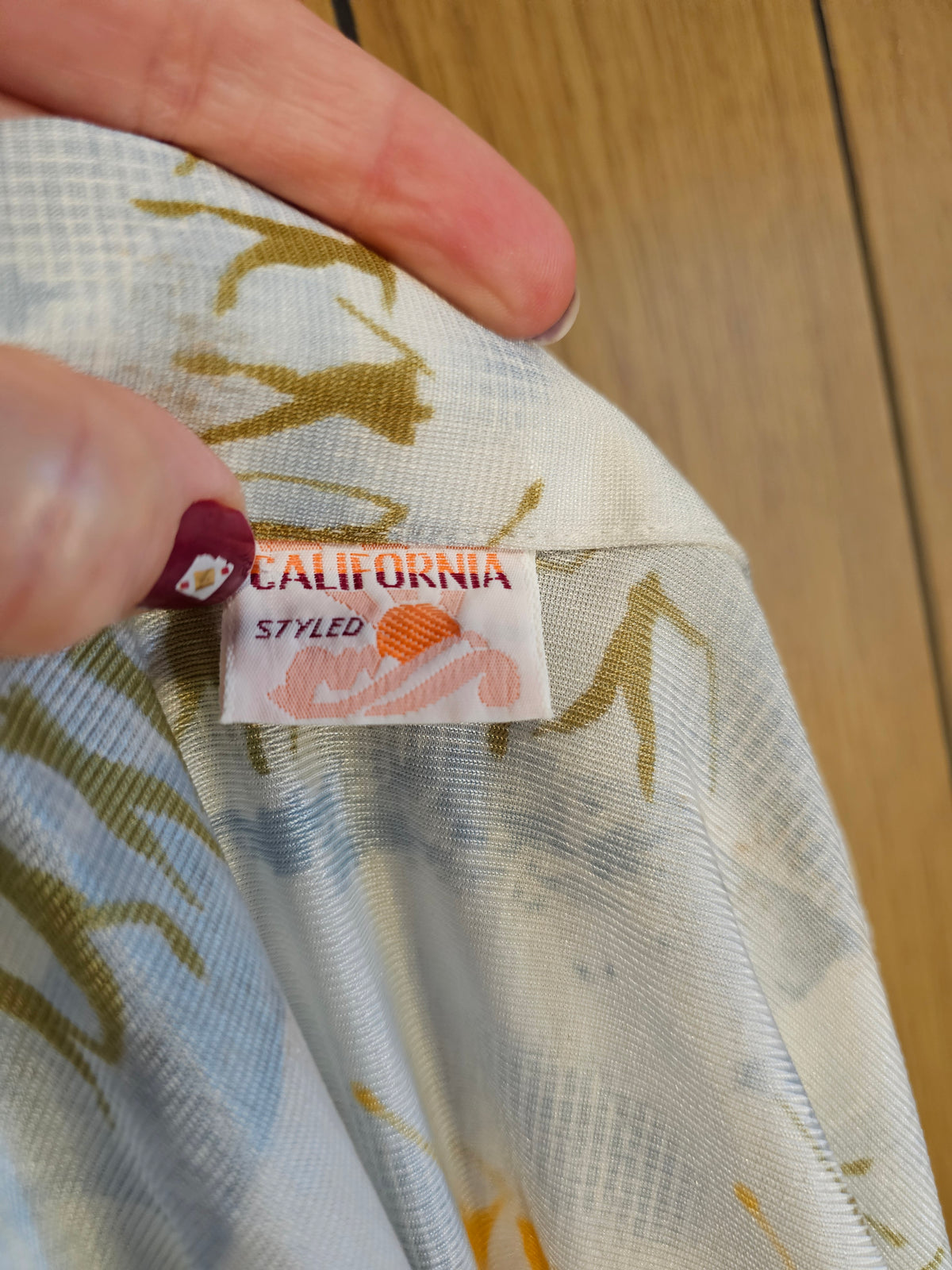 60s/70s Boys Youth California Styled Button Down (YM/L)
