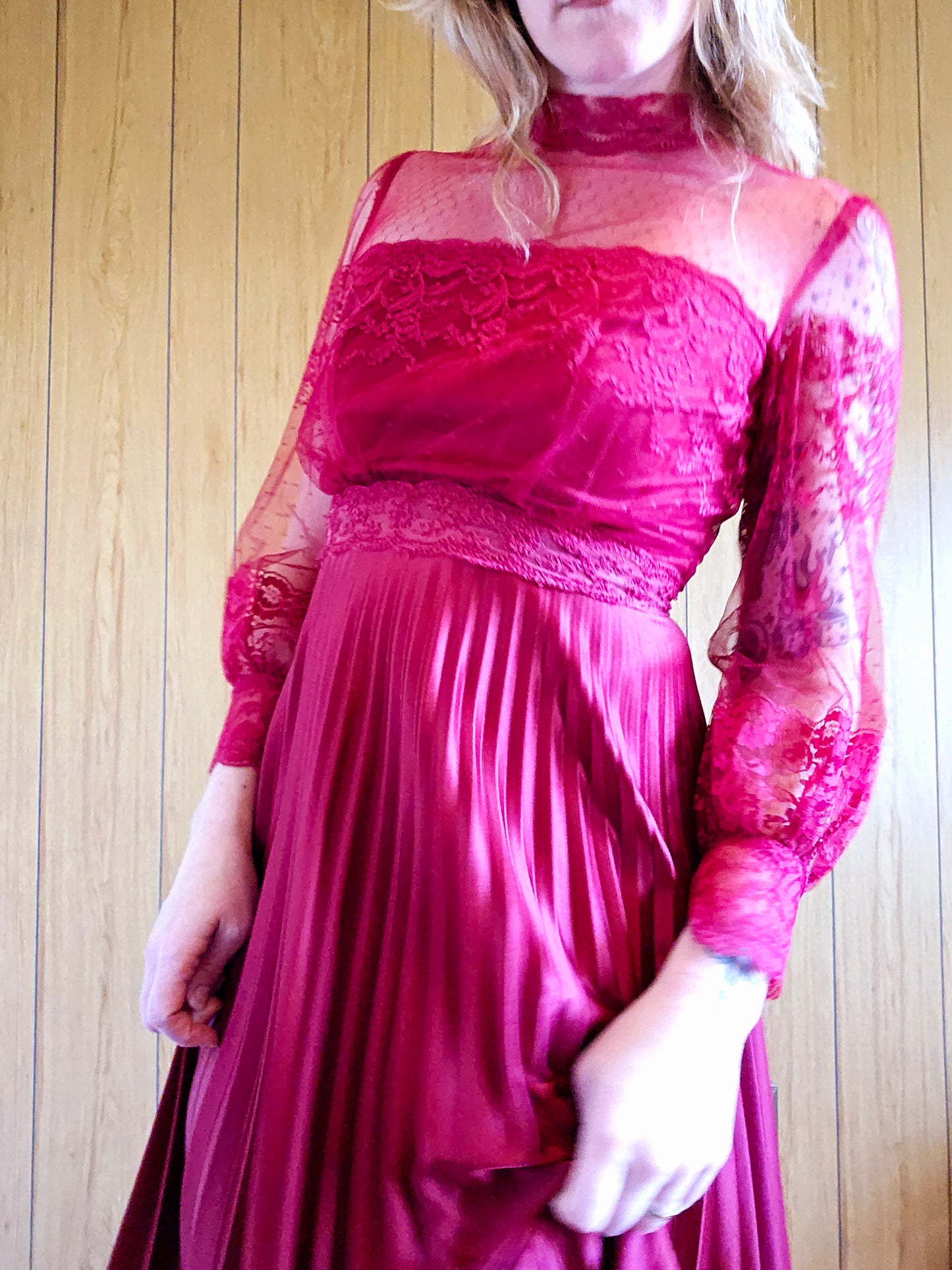 70s Lacey Burgundy Dress (S/M)