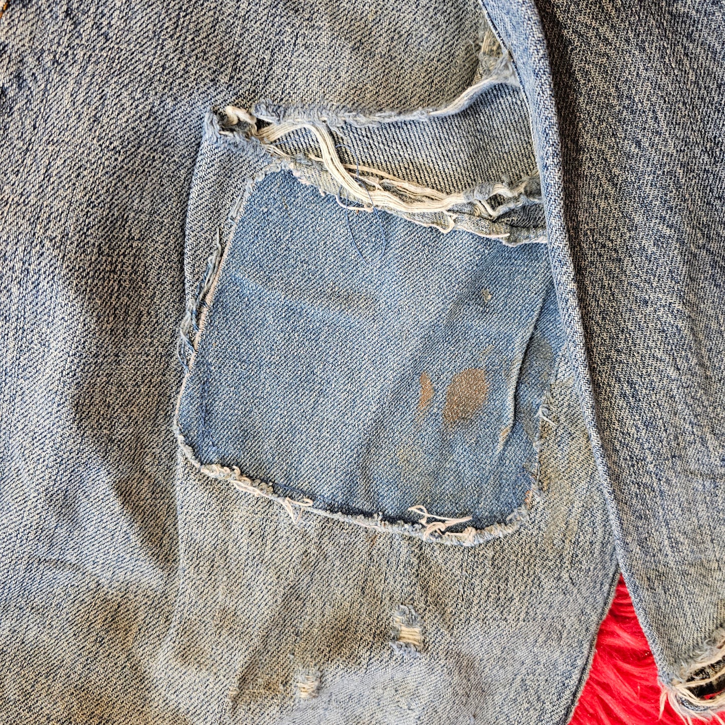 Thrashed Y2K Mens Levi's