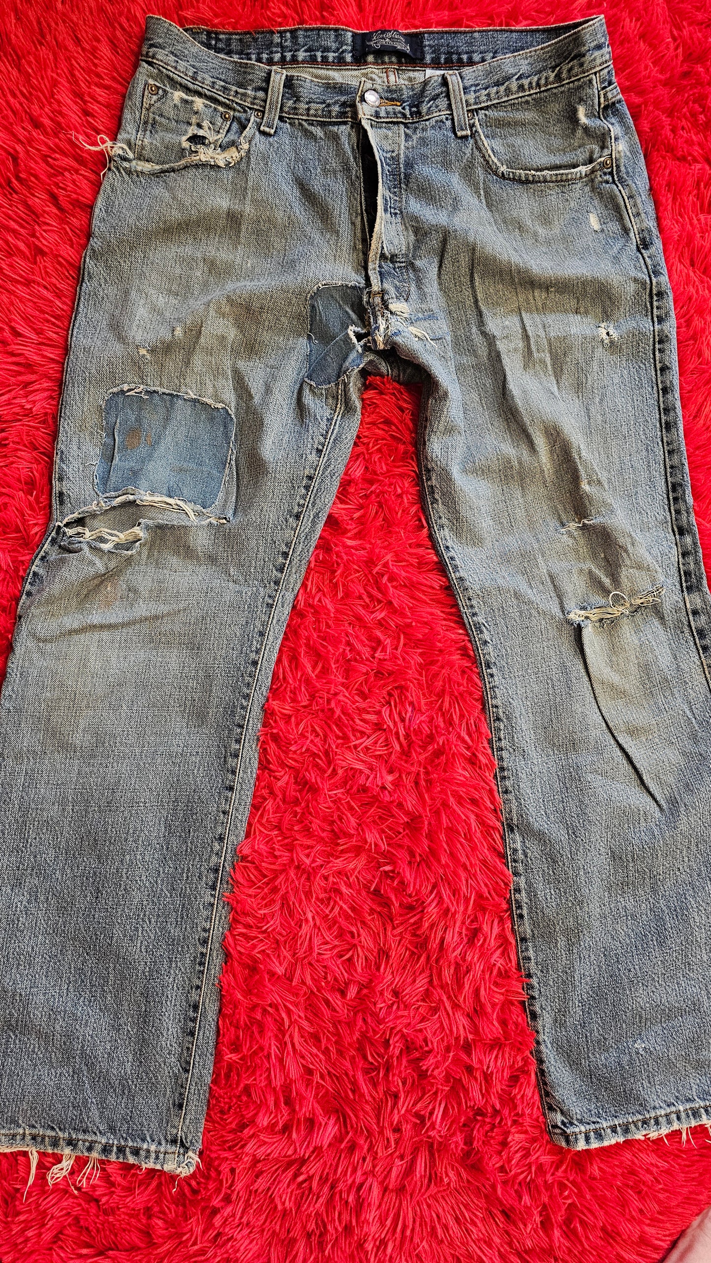 Thrashed Y2K Mens Levi's