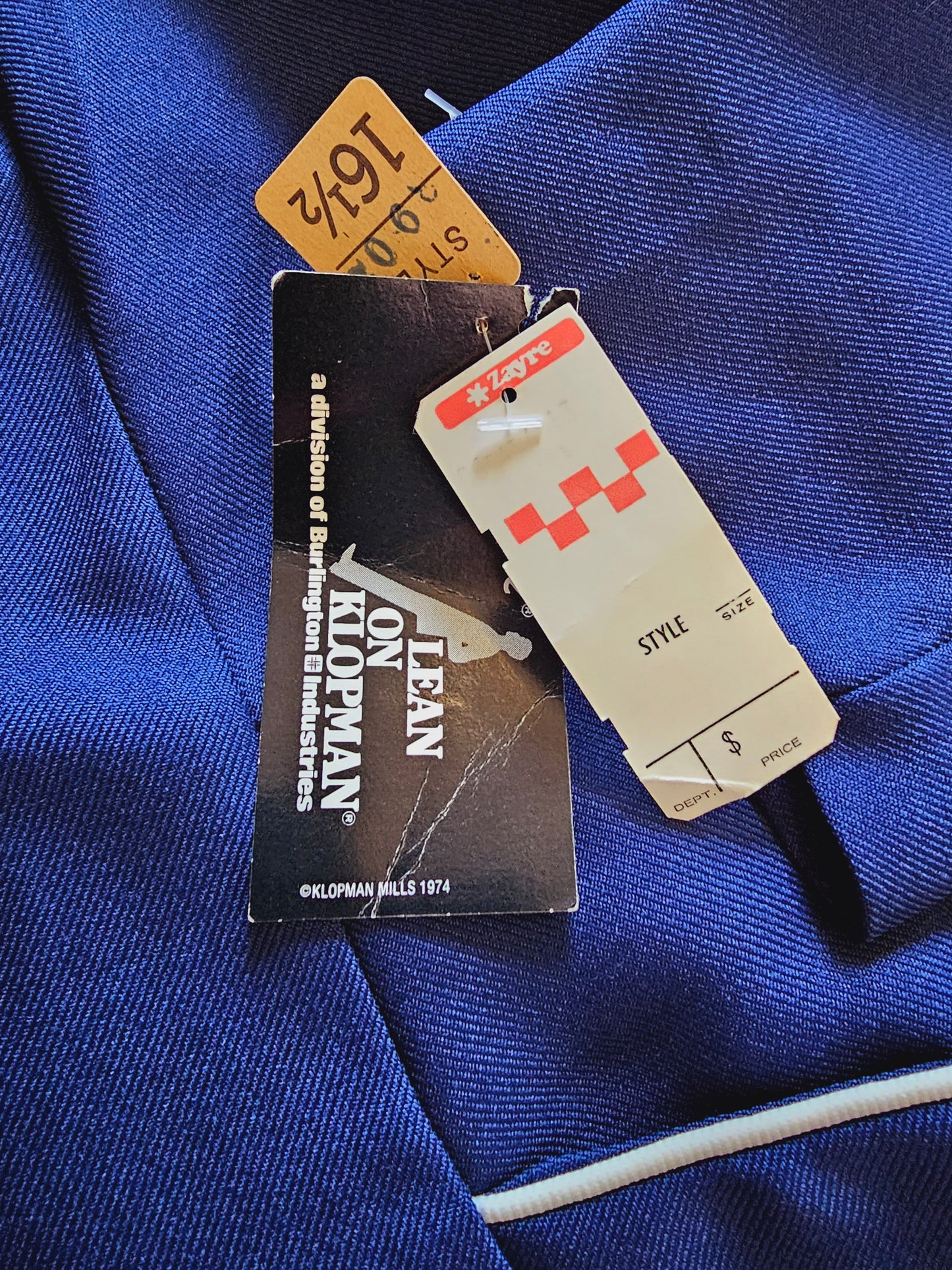 Deadstock 70s/80s Navy Blue Blazer (M/L)