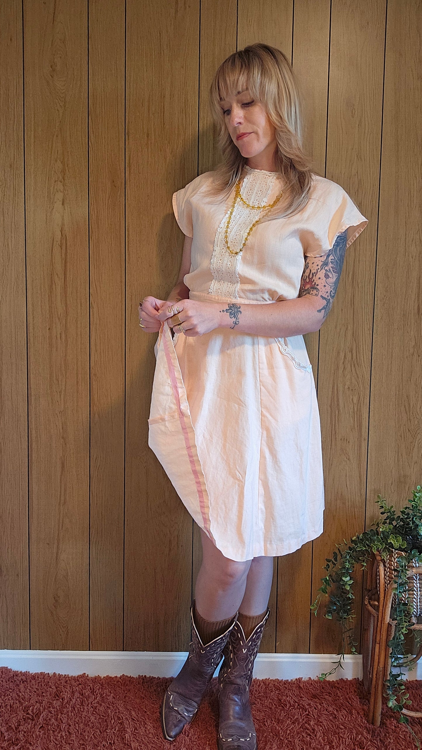 60s Lace Accented Open Back Dress w/ Pockets (S)