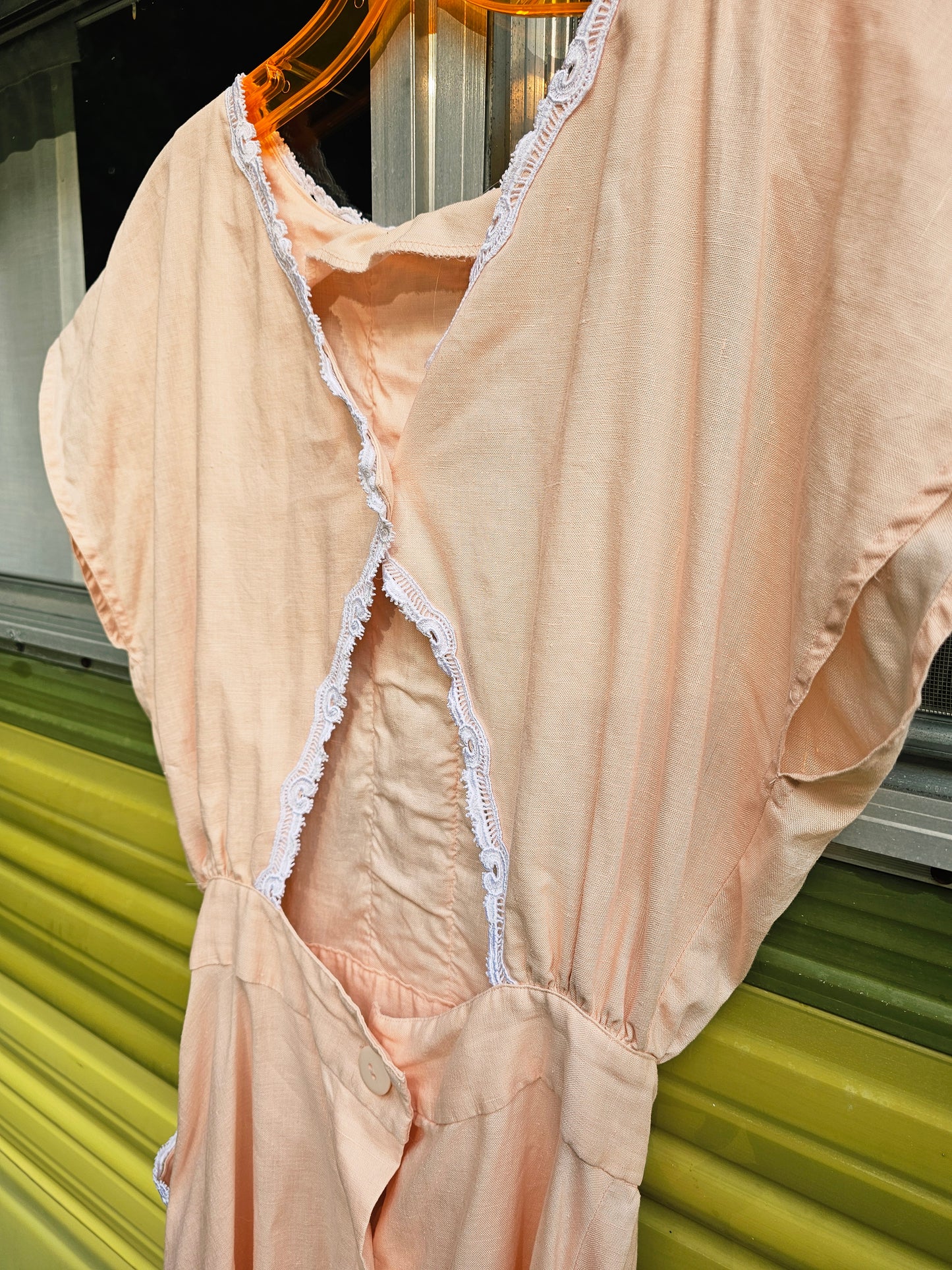 60s Lace Accented Open Back Dress w/ Pockets (S)