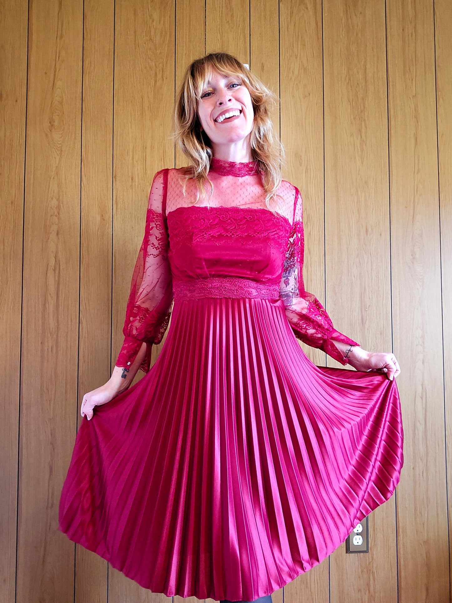 70s Lacey Burgundy Dress (S/M)