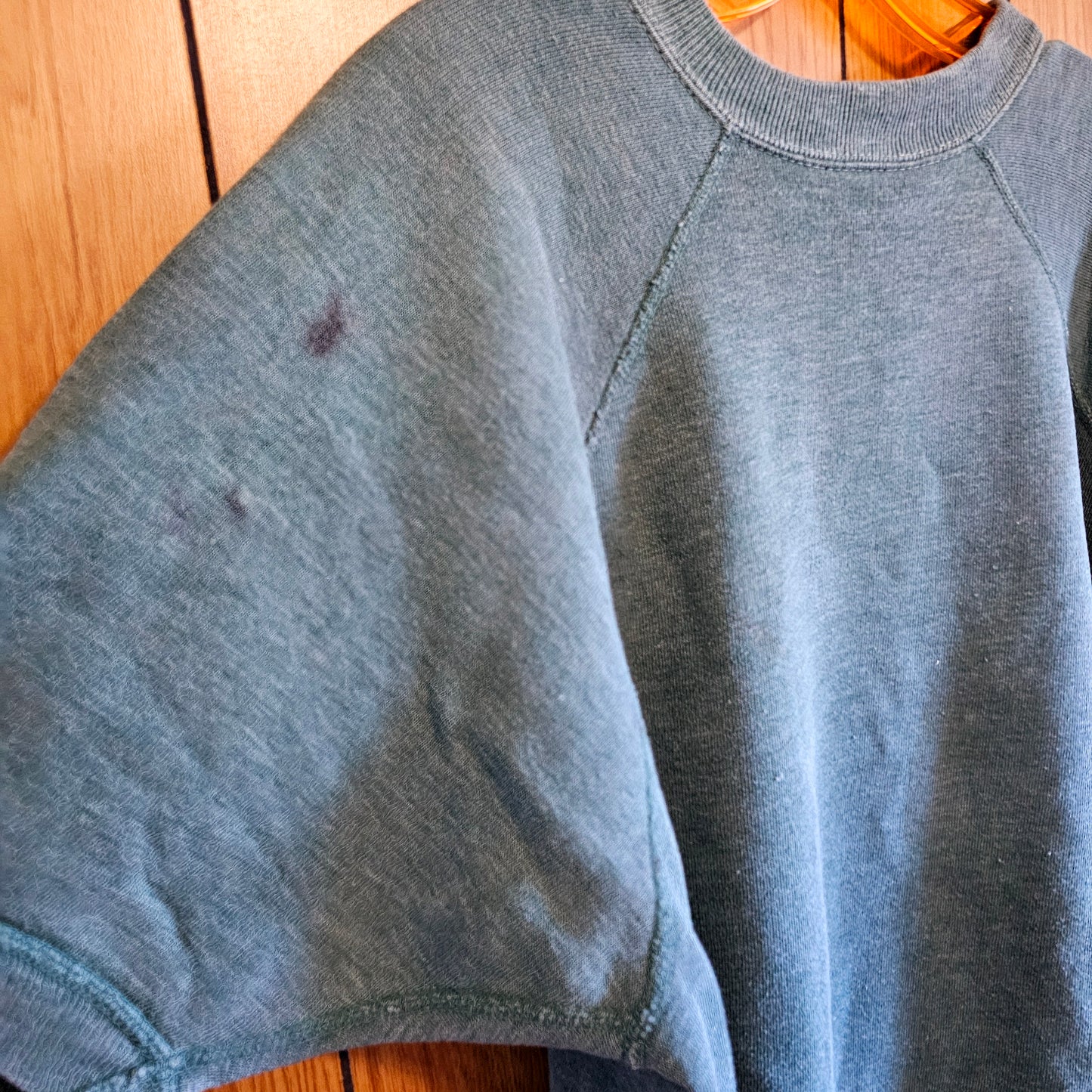 80s Short Sleeve Pullover Sweatshirt (S-L)