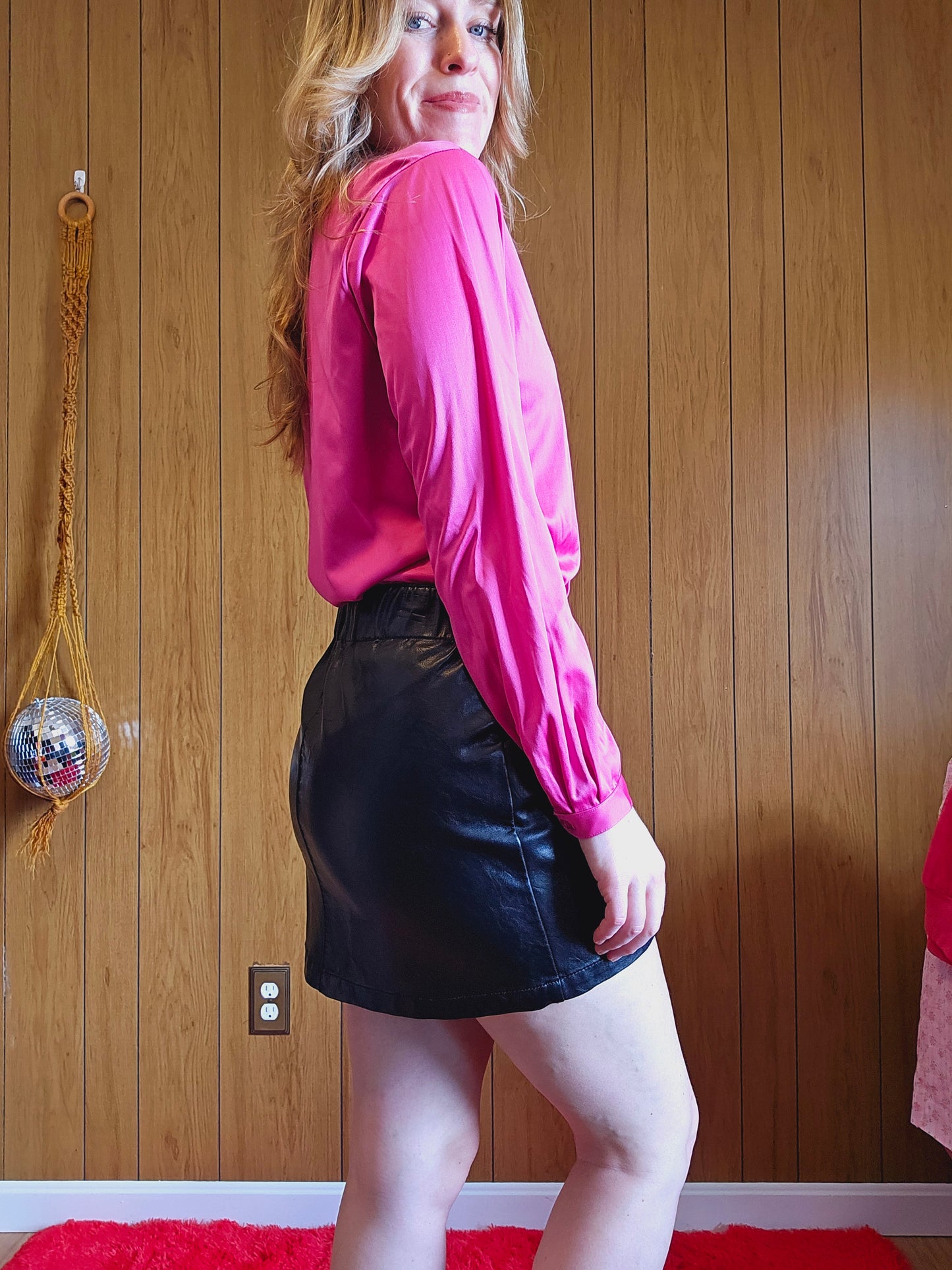 60s/70s Silky Fuchsia Top (M)