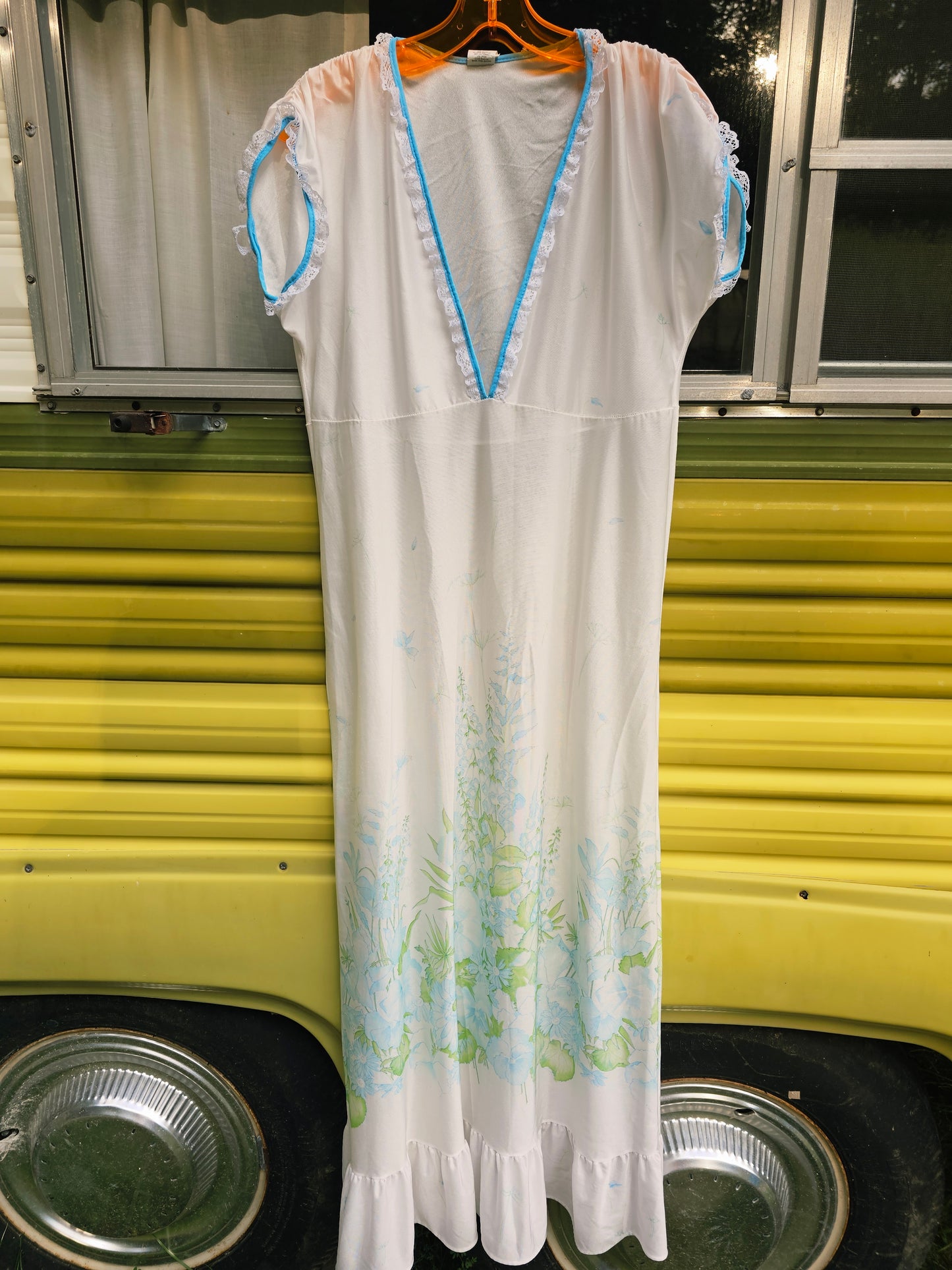 60s/70s Mistra Floral Nightgown (S/M)
