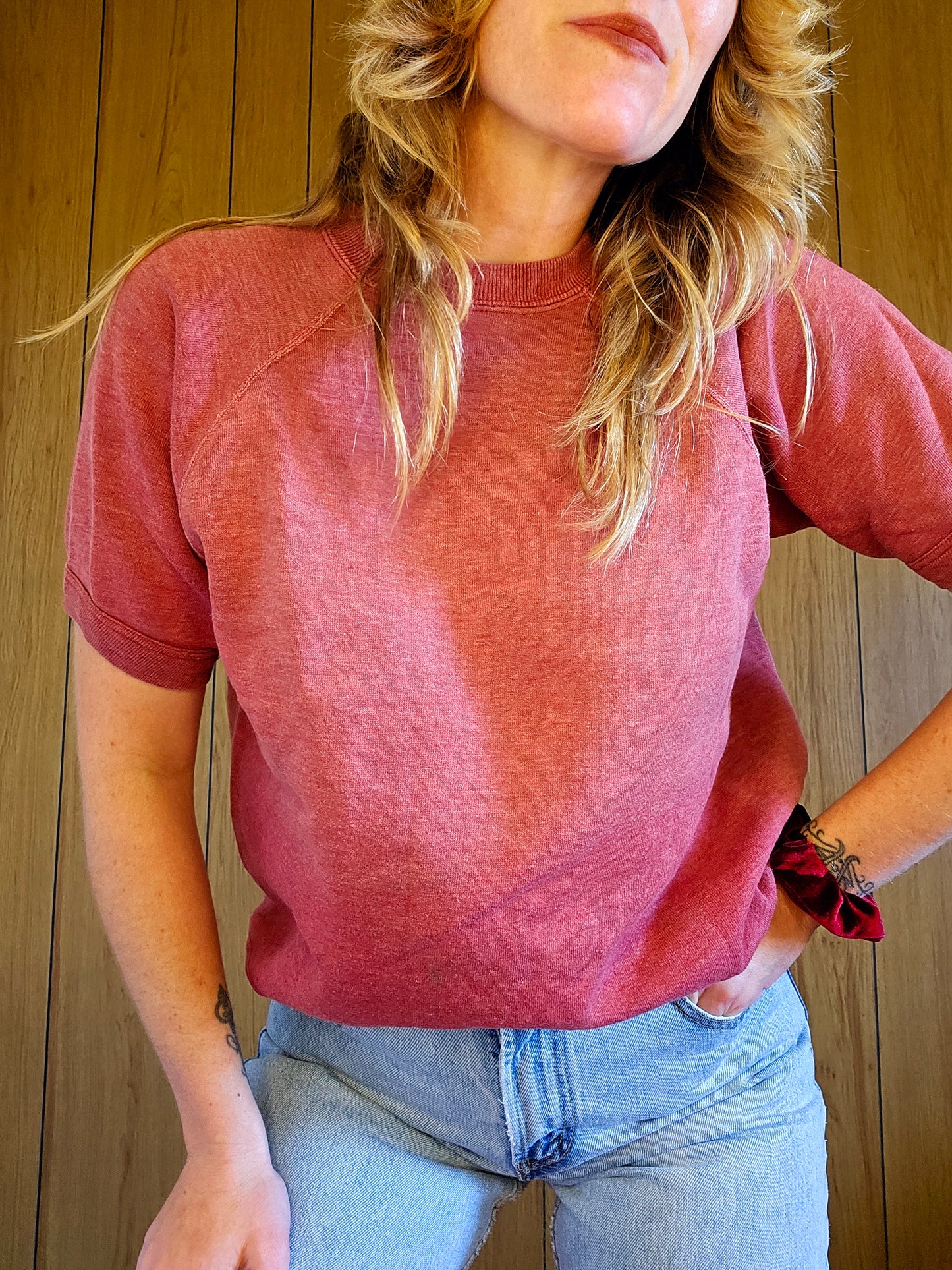80s Short Sleeve Pullover Sweatshirt (S-L)