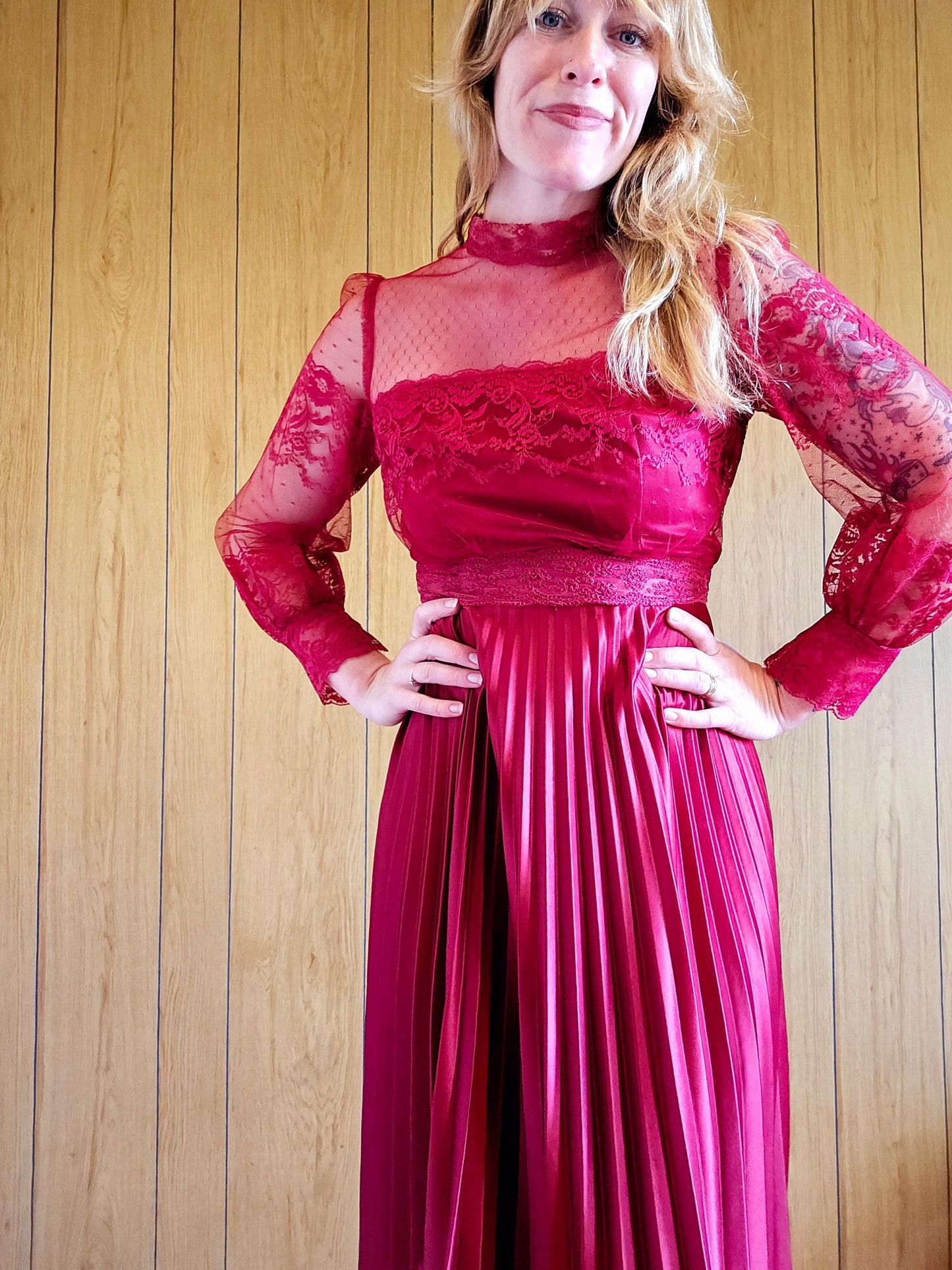 70s Lacey Burgundy Dress (S/M)