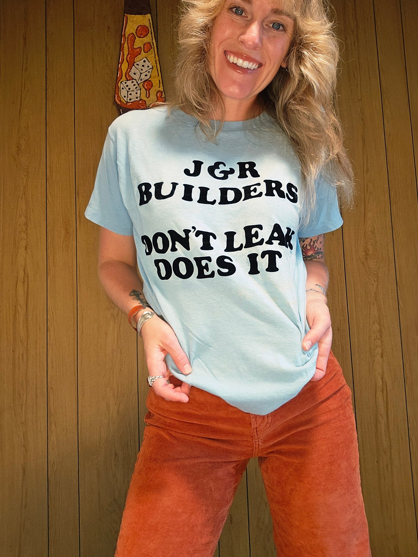 70s Don't Leak Does It Tee (L)