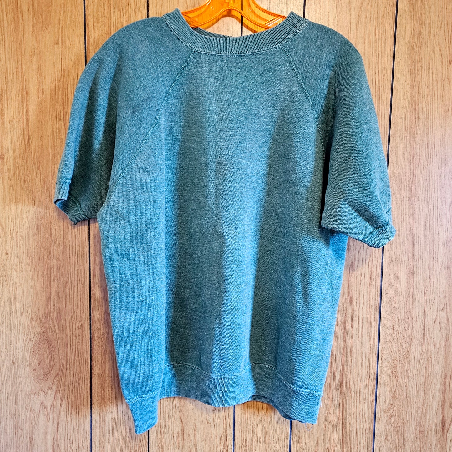 80s Short Sleeve Pullover Sweatshirt (S-L)