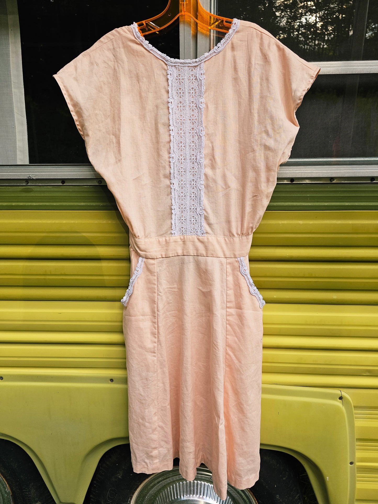 60s Lace Accented Open Back Dress w/ Pockets (S)