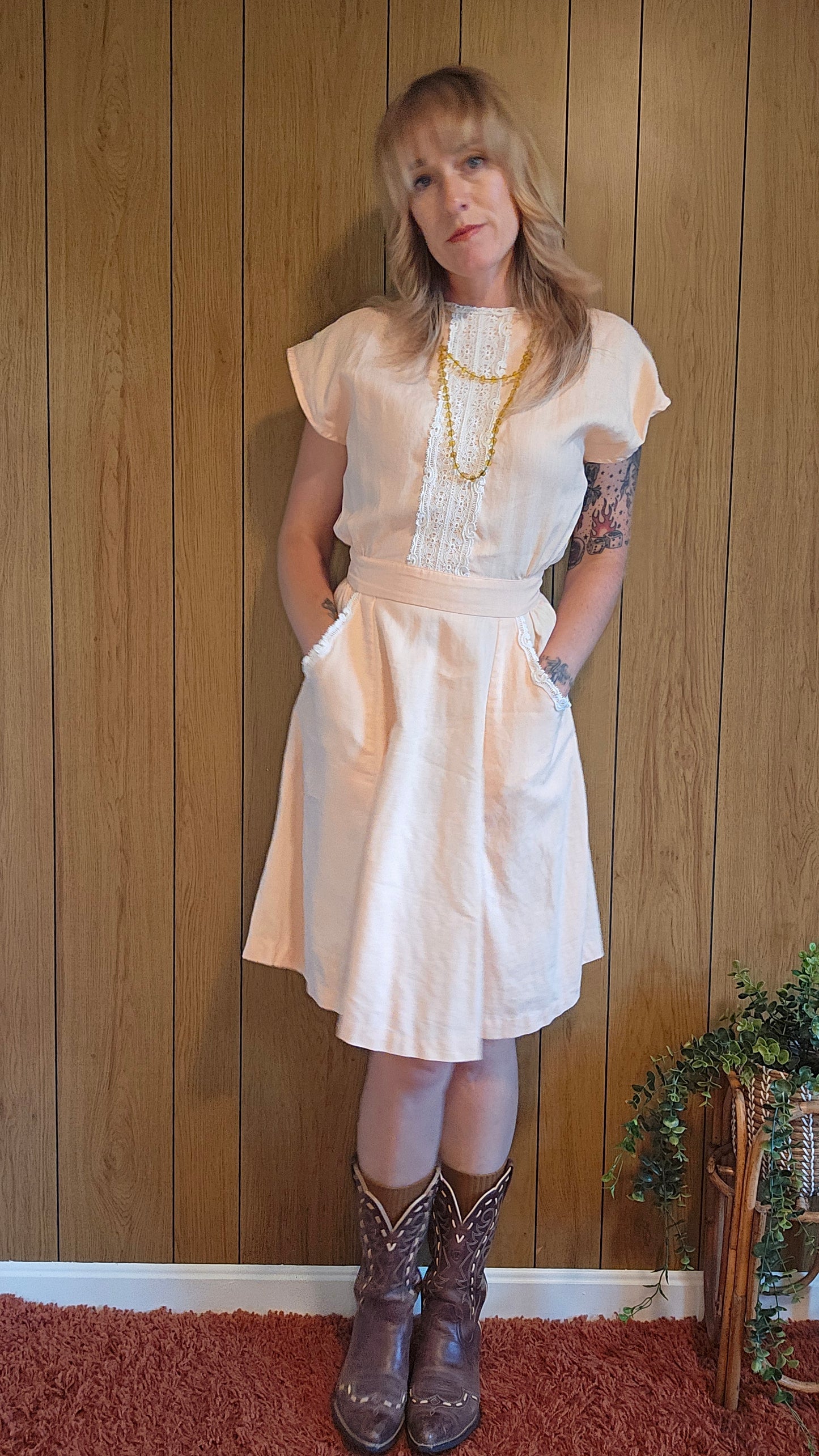 60s Lace Accented Open Back Dress w/ Pockets (S)