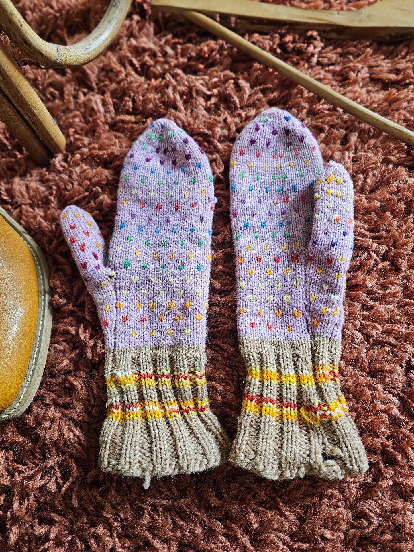 60s/70s Mittens