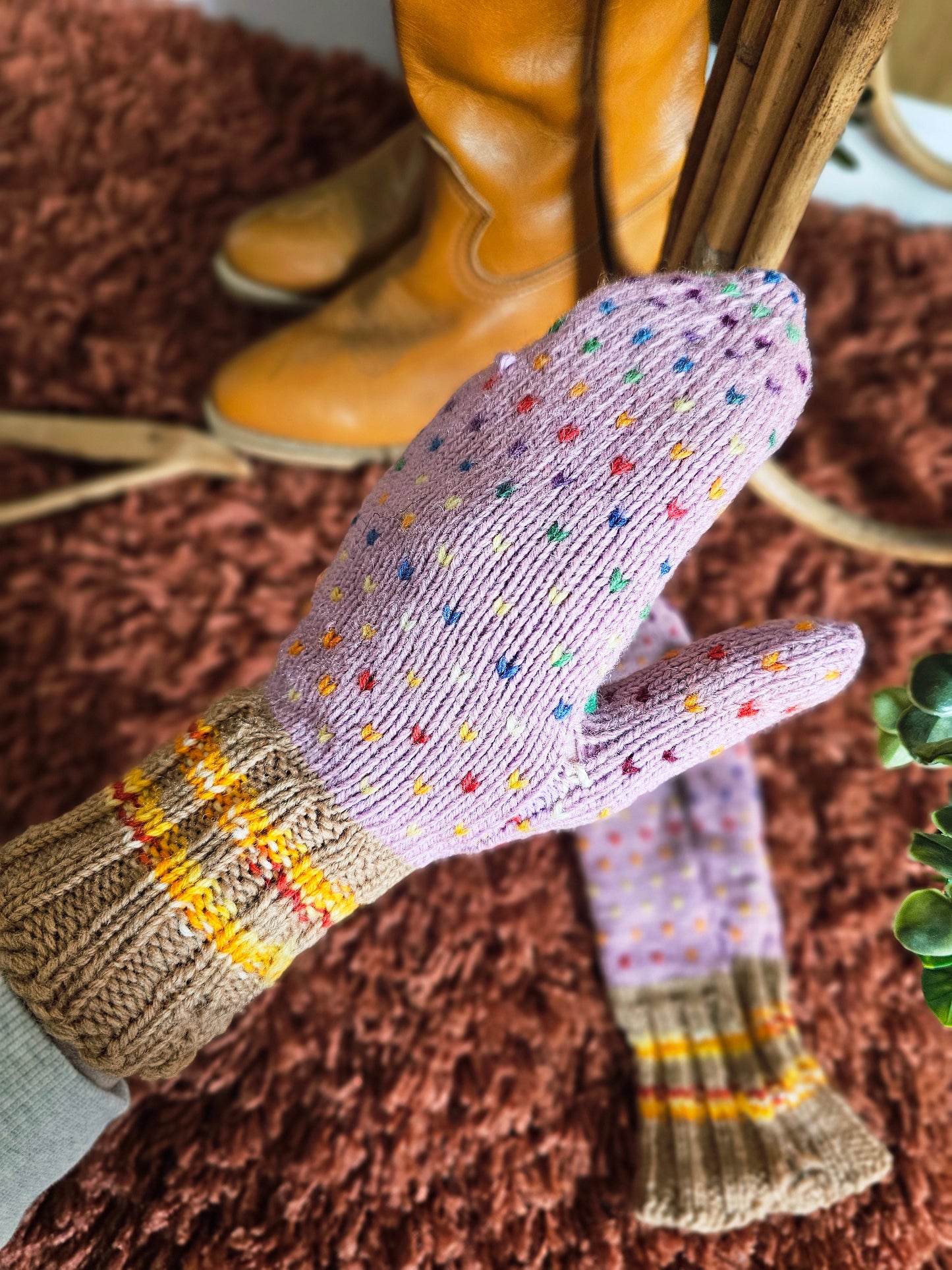 60s/70s Mittens