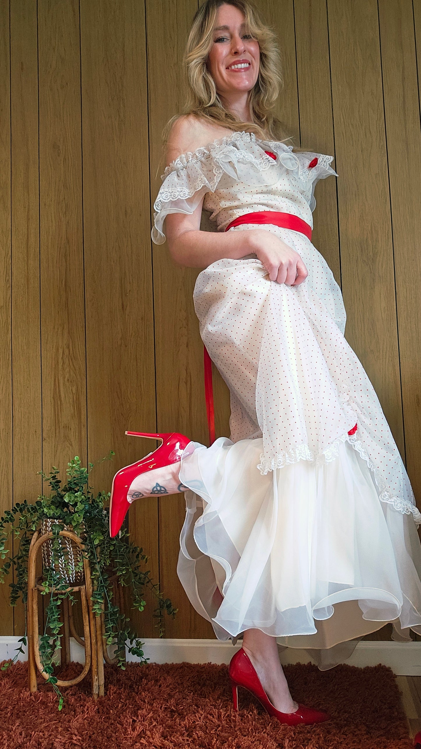 70s Romantic Red & White Dress (M)