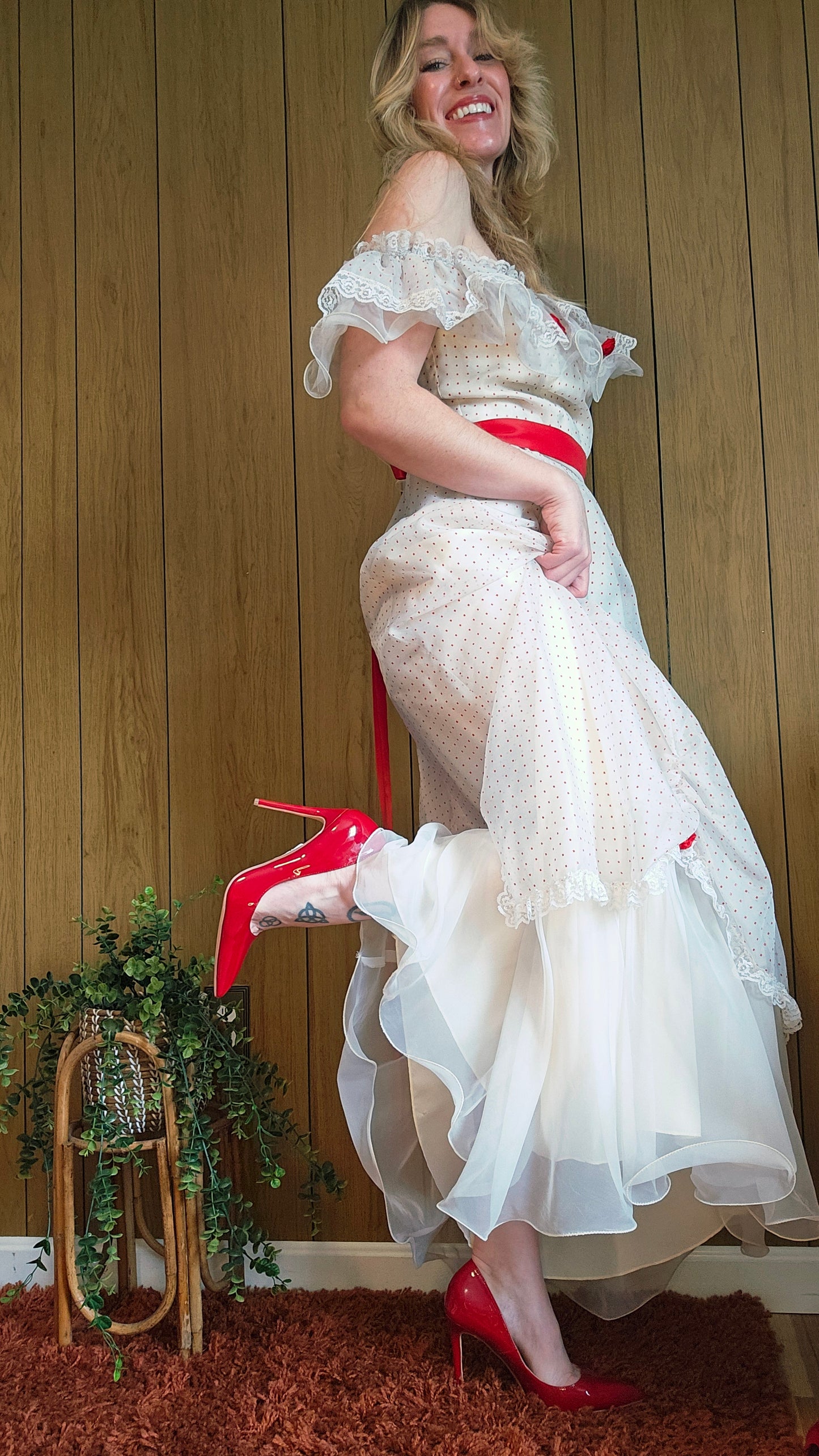 70s Romantic Red & White Dress (M)