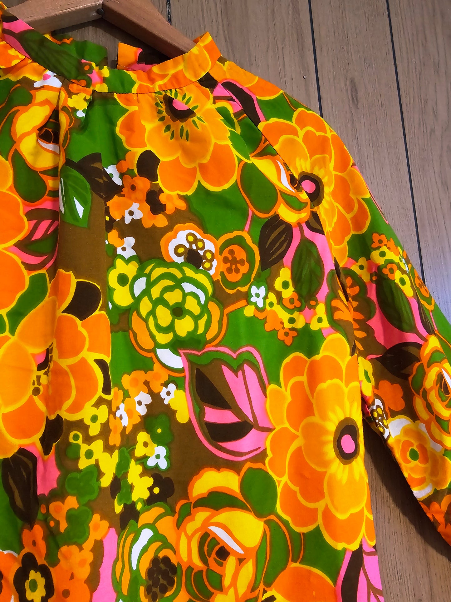 60s Groovy Shift Dress (M)