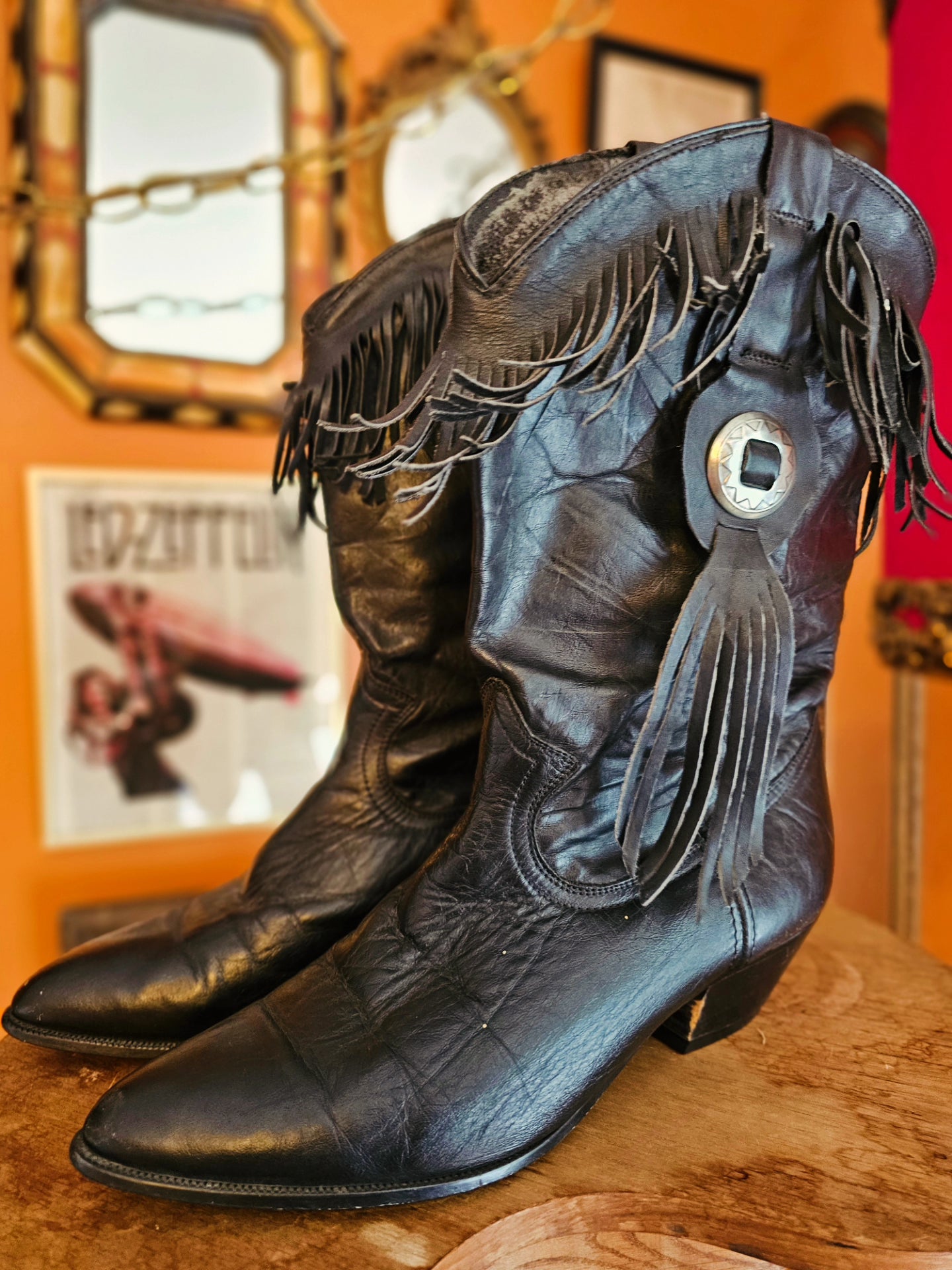 80s Leather Fringe & Conch Boots (Womens 7.5/8)