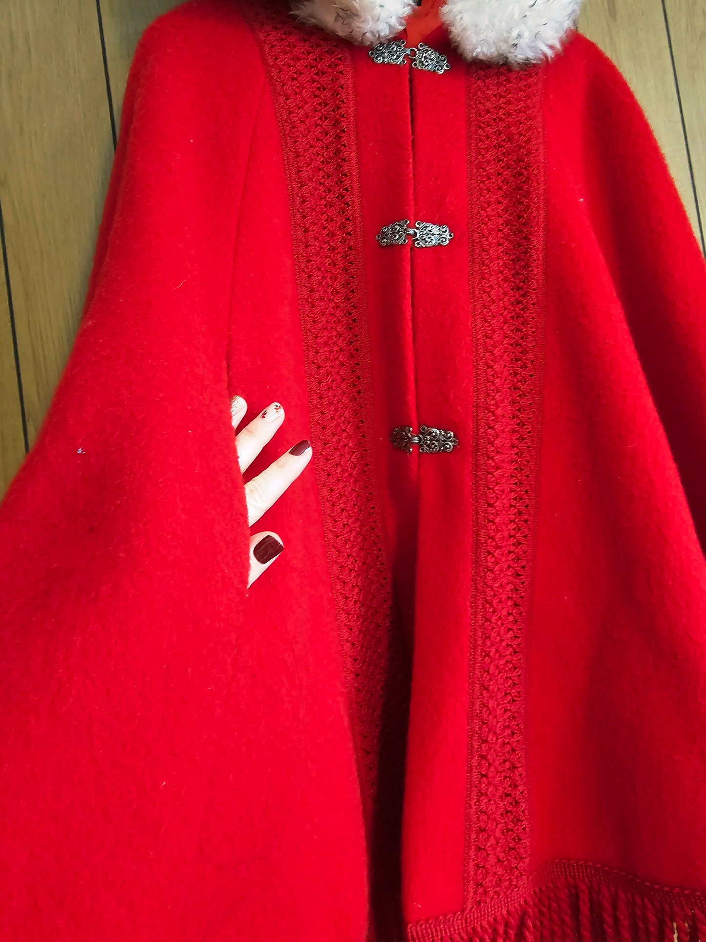 70s Nordic Fjord Fashion Hooded Cape Cloak (OS)