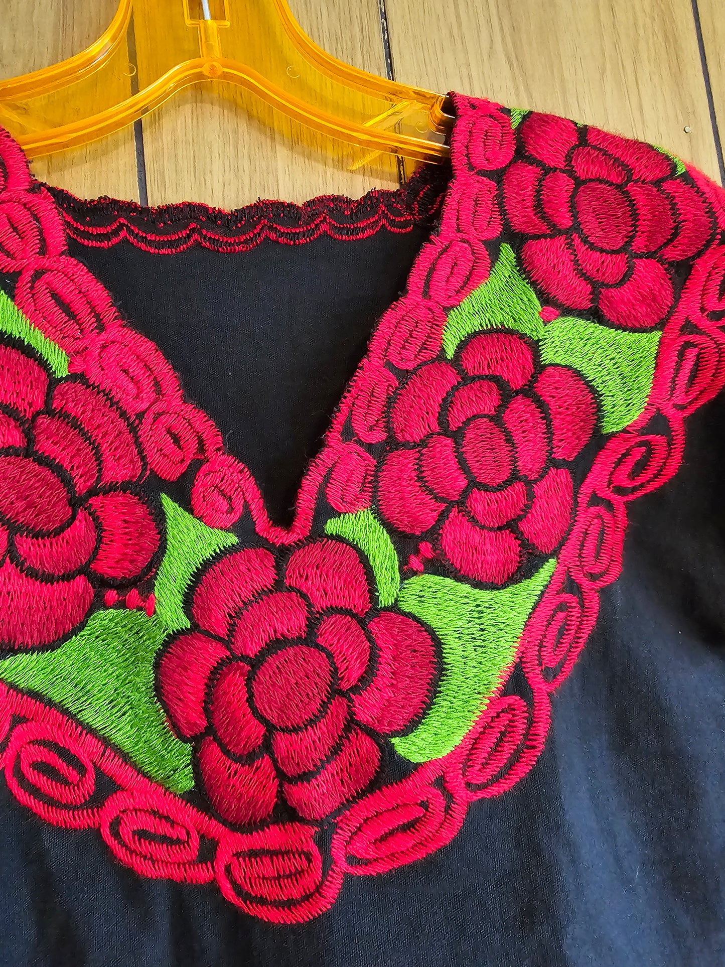Vintage Stitched Rose Blouse (XS-S)